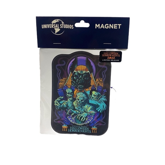 Universal Studios Halloween Horror Nights 2022 Universal Monsters Magnet - Picture 1 of 1